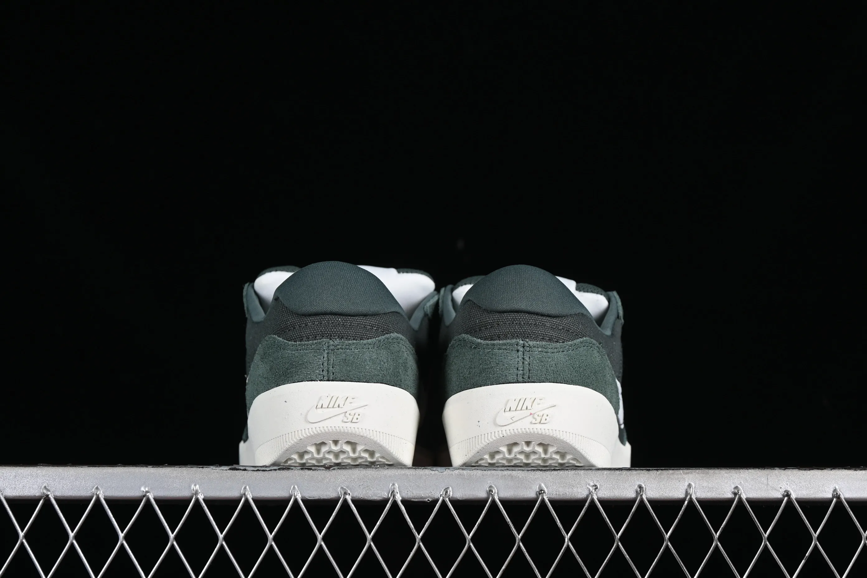 All categories Nk SB Dunk series Nk Force 58 simplified skateboard shoes Nk SB Force 58 Nike simplified retro skateboard shoes DV5477-301